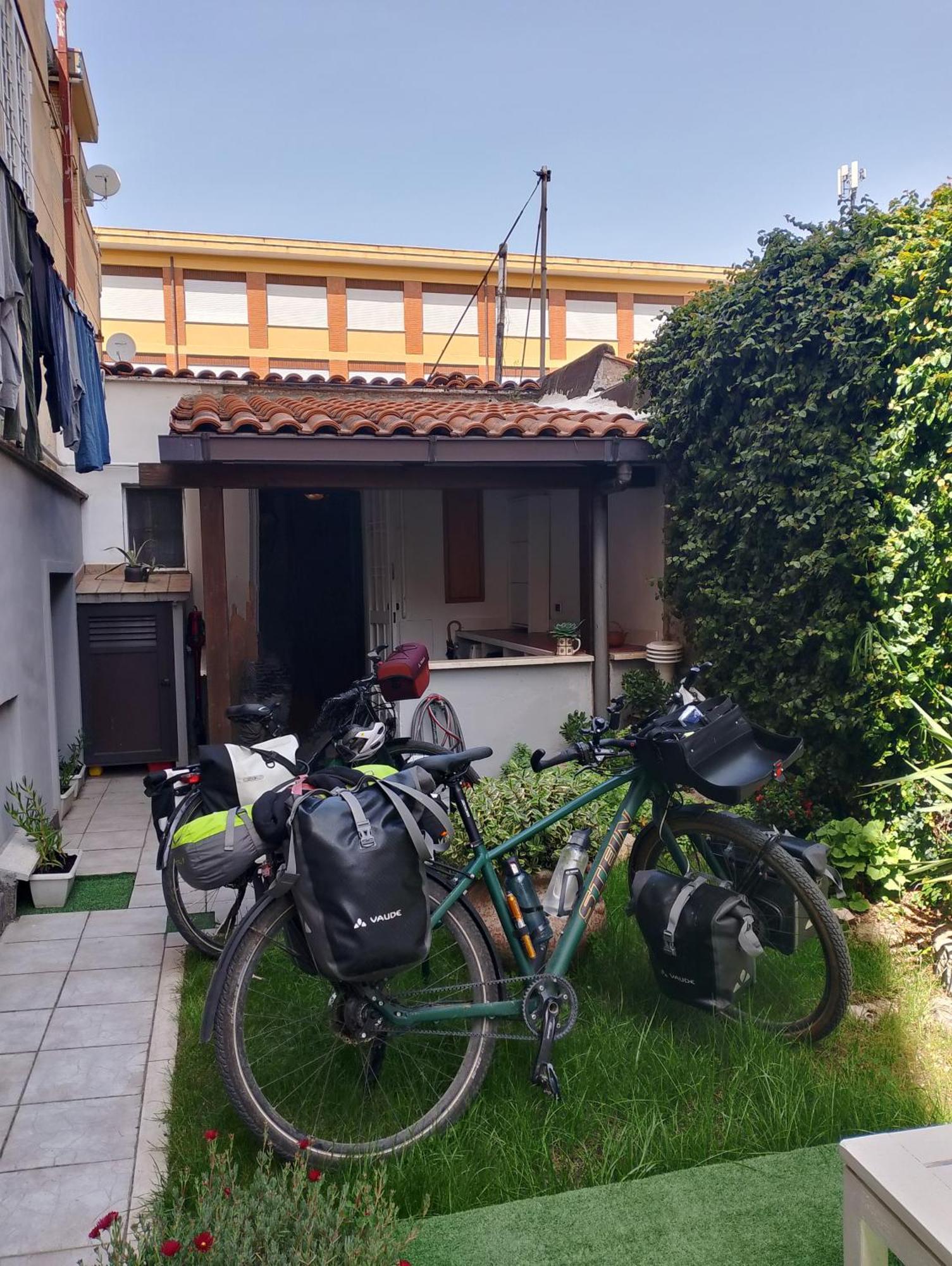 Apartamento House With Private Garden Roma Exterior foto